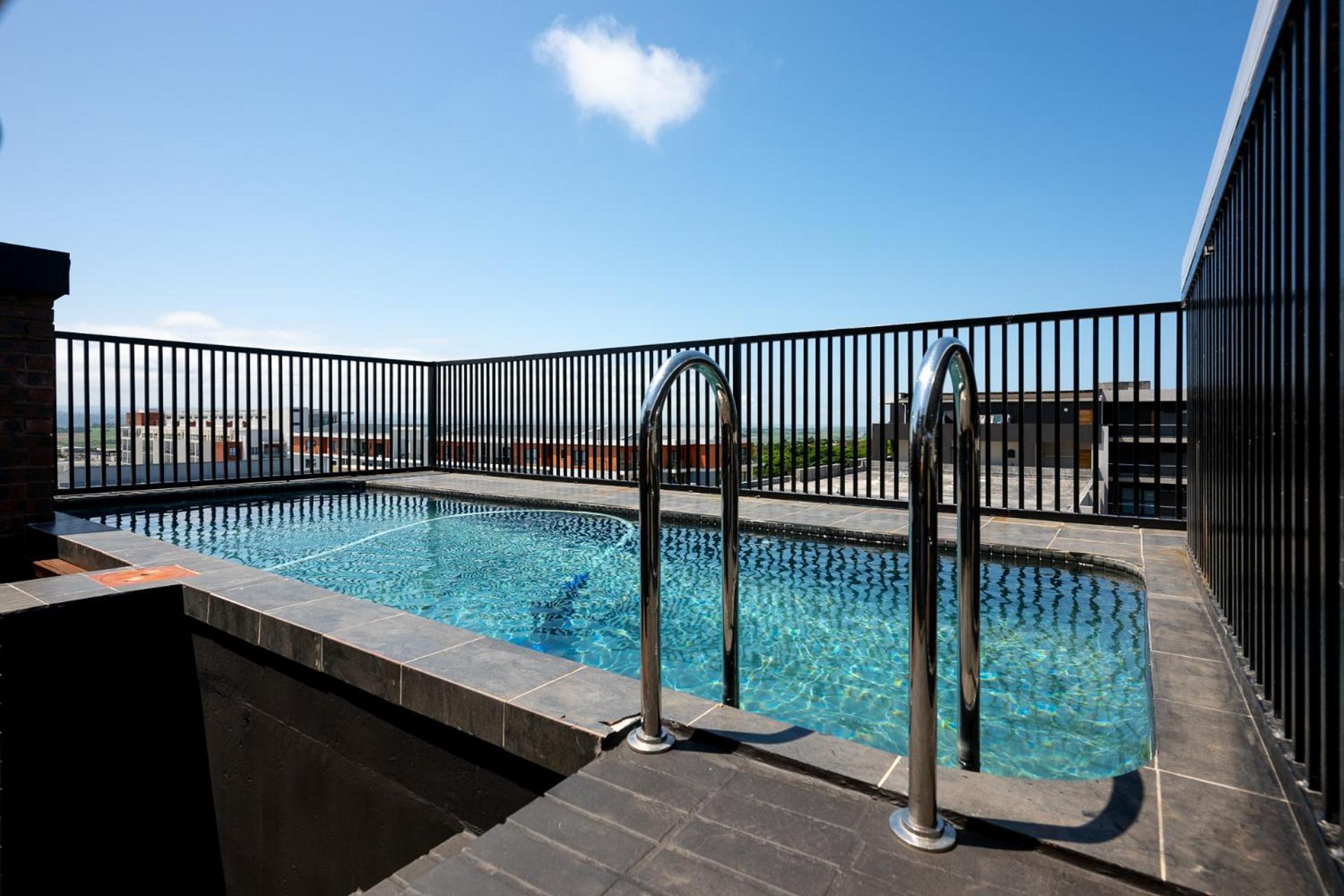 Lux Onyx 207 In Umhlanga Ridge Apartment