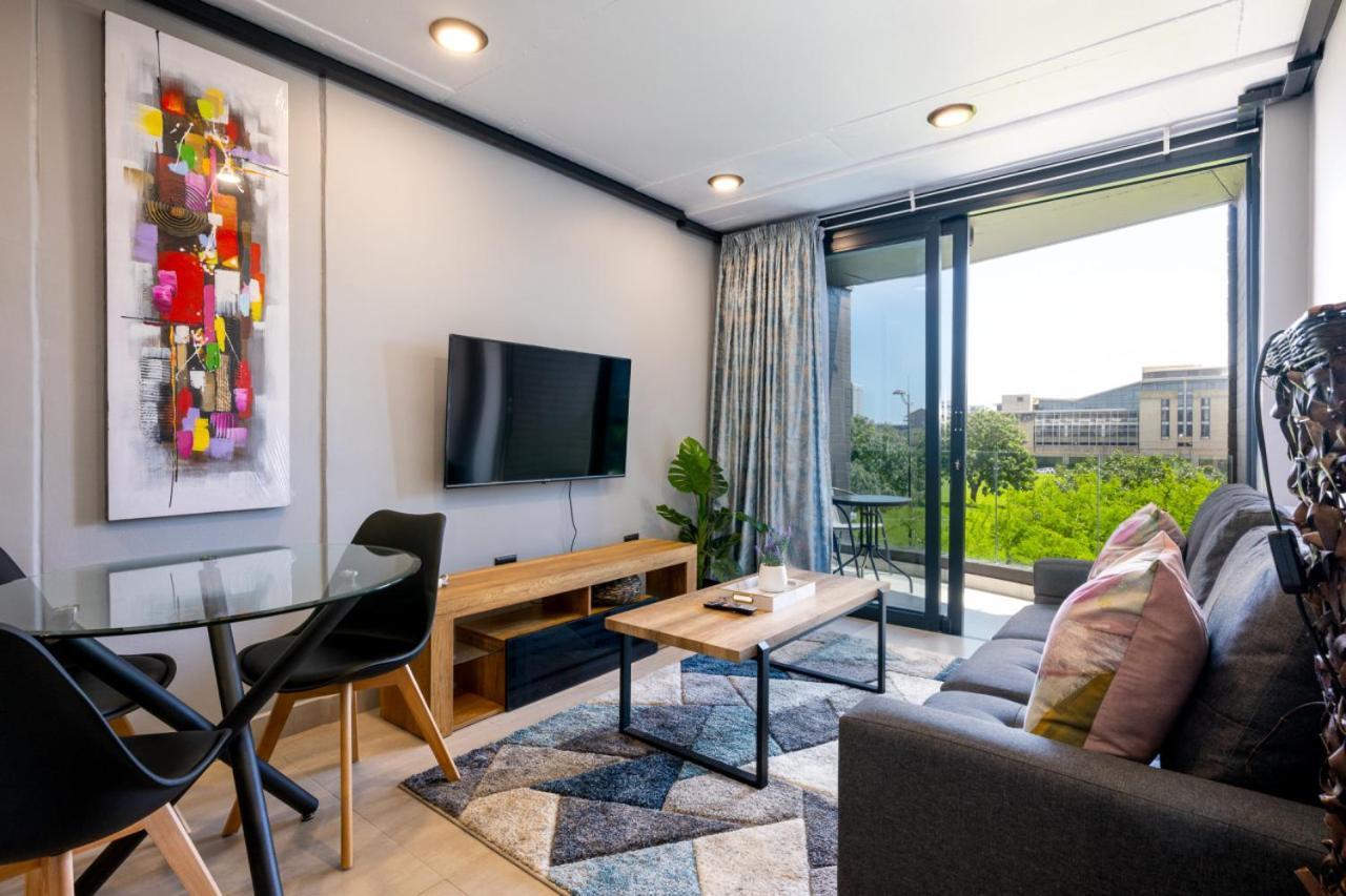 Lux Onyx 207 In Umhlanga Ridge *
